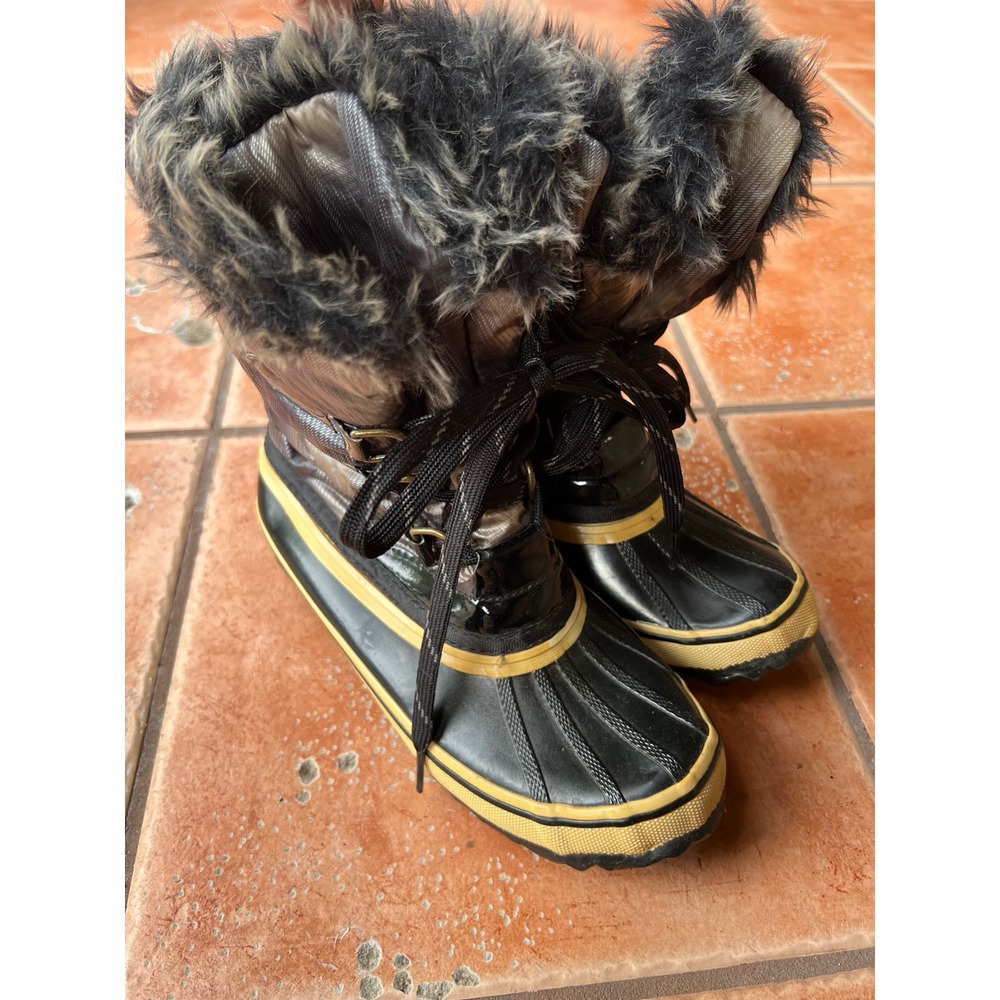 Sporto Winnie Grey Black Faux Fur Lined Lace Up Duck Boots Winter Size 7M